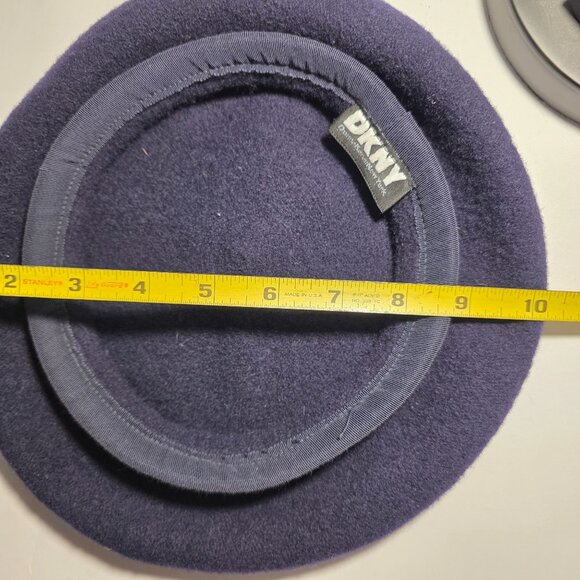 DKNY winter Beret Hat navy blue Multicolor Trim Women - Picture 4 of 4